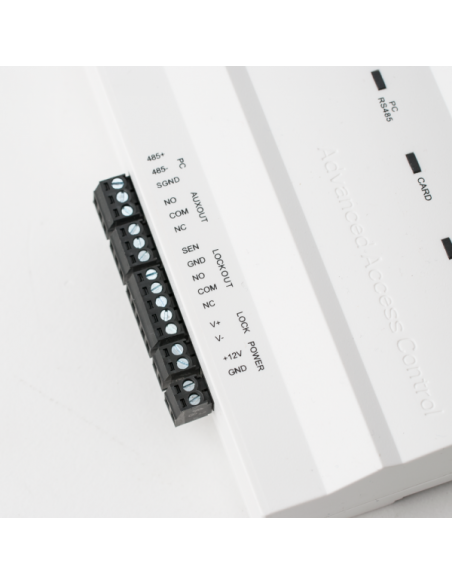 Centrala de control acces biometrica pentru 
1 usa PRO. Comanda online pe RFPro.ro.