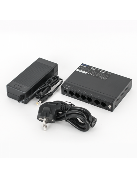 Switch ethernet PoE+ cu functie PoE Watchdog, 4 porturi 10/100 Mbps POE+ downlink, 2 porturi 10/100. Comanda online pe RFPro.ro.
