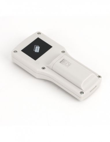 Programator portabil, compact pentru programarea cardurilor Mifare 13.56 MHz. Comanda online pe RFPro.ro.