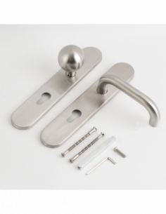 Set manere cu clanta tubulara si buton fix drept cu shield interax 90. Comanda online pe RFPro.ro. 2
